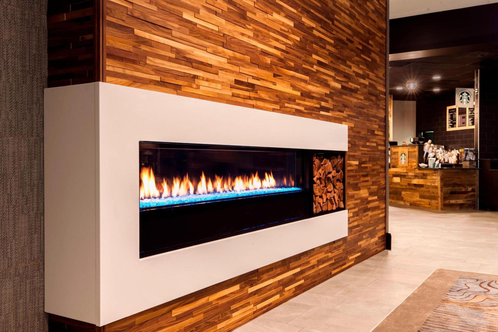 Delta Hotels By Marriott Fargo Esterno foto