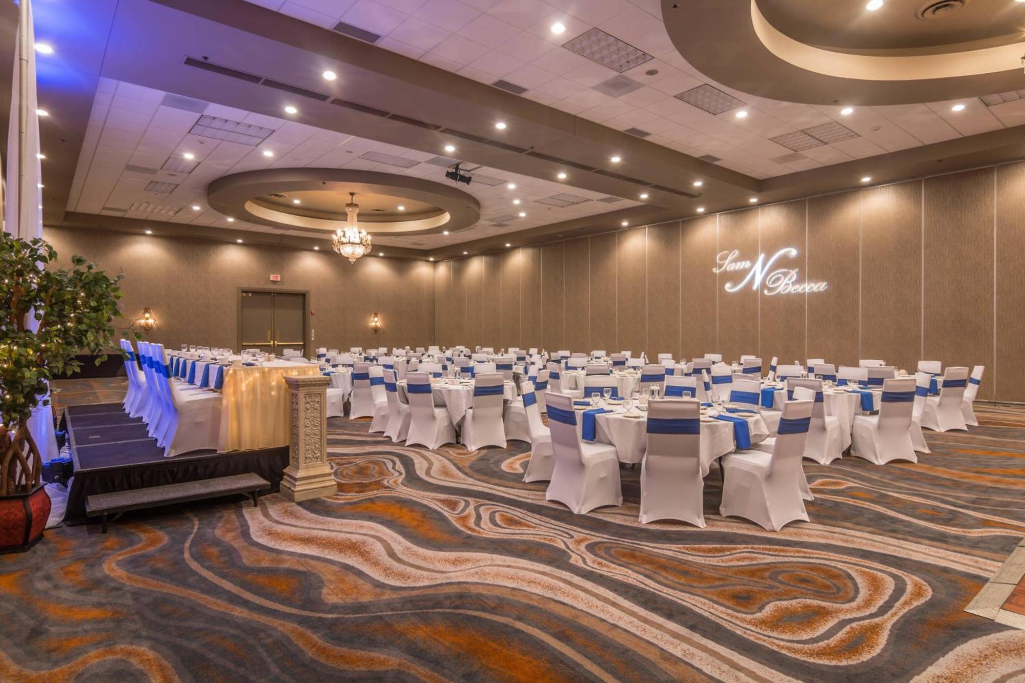 Delta Hotels By Marriott Fargo Esterno foto