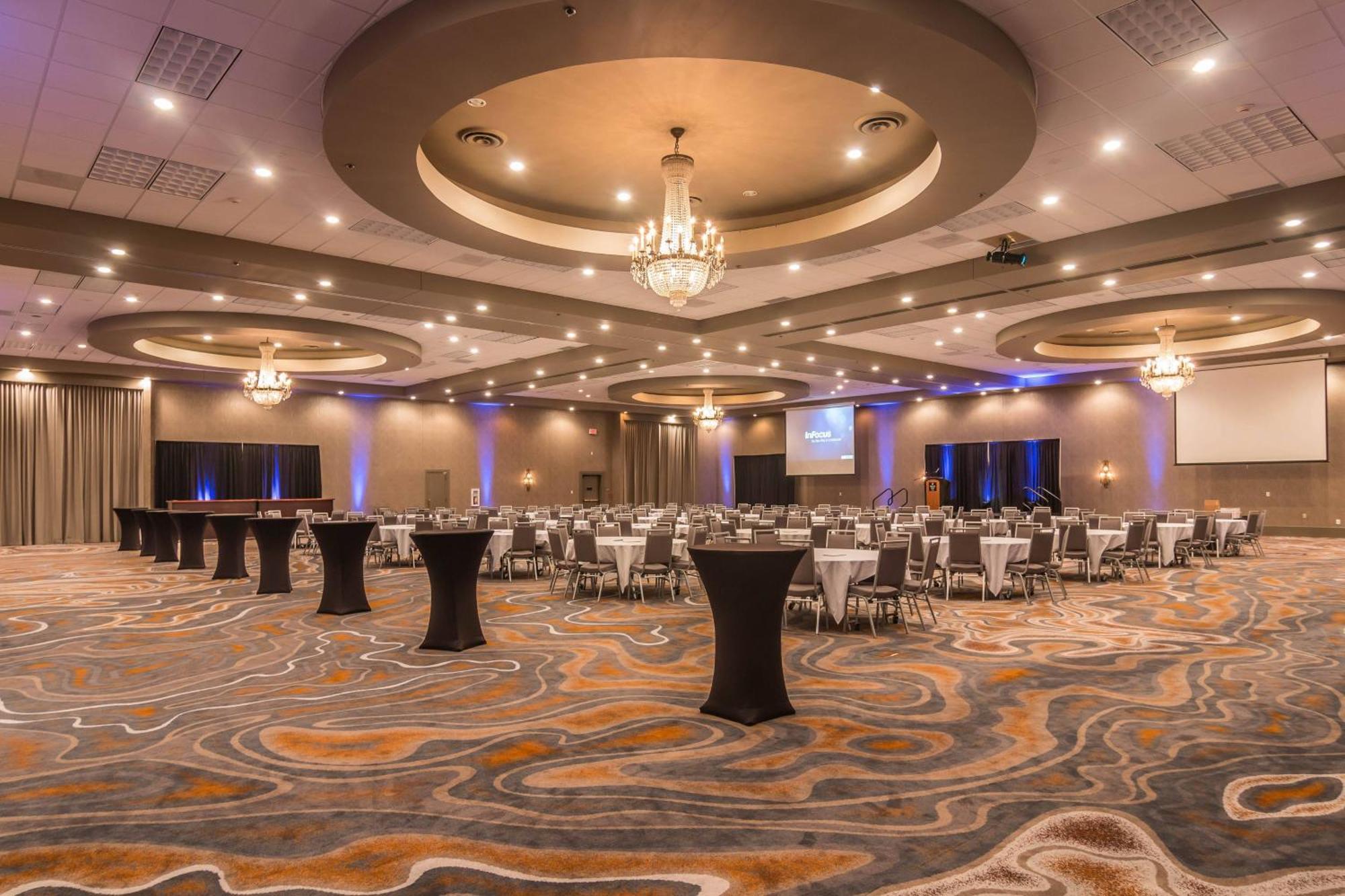Delta Hotels By Marriott Fargo Esterno foto