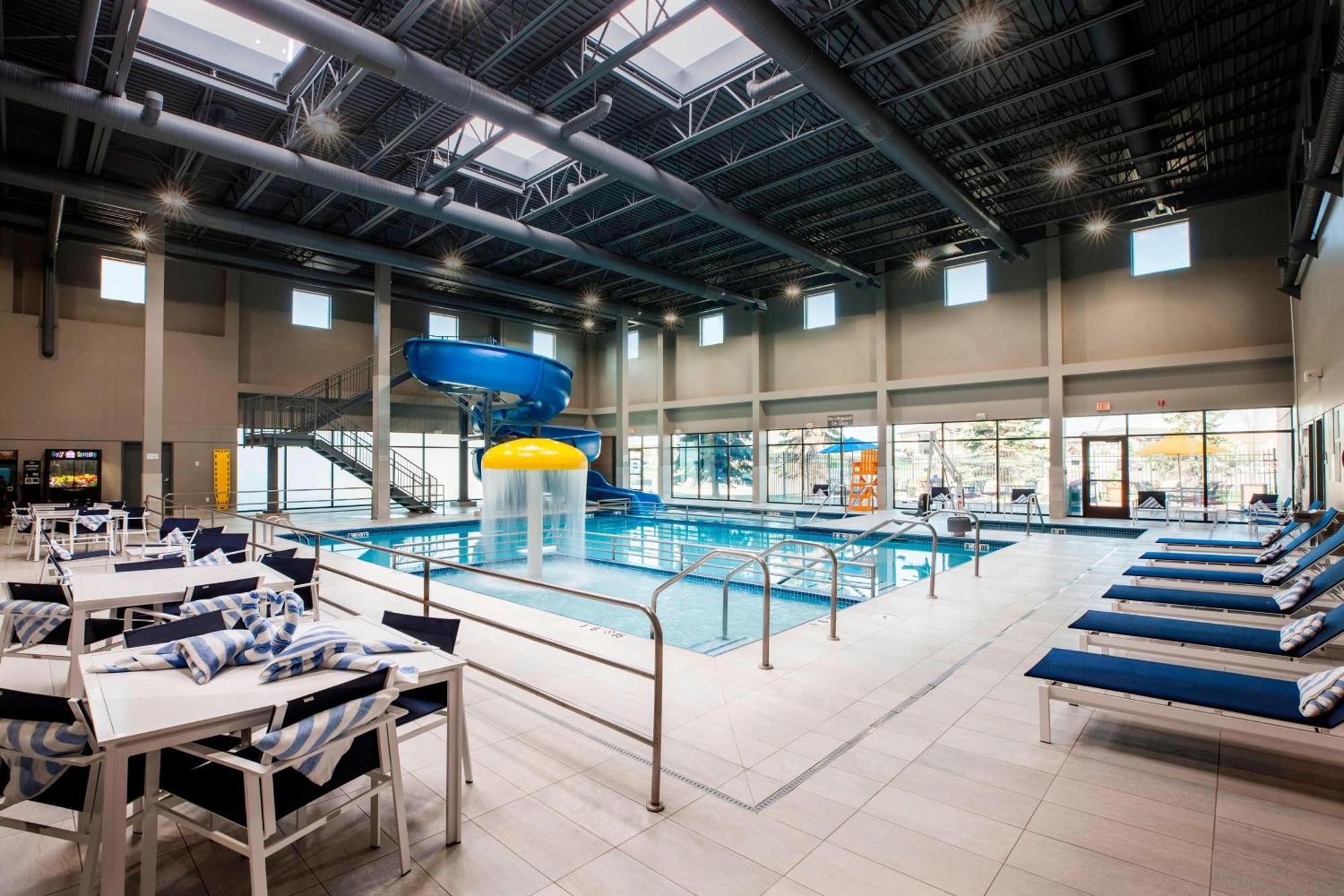 Delta Hotels By Marriott Fargo Esterno foto