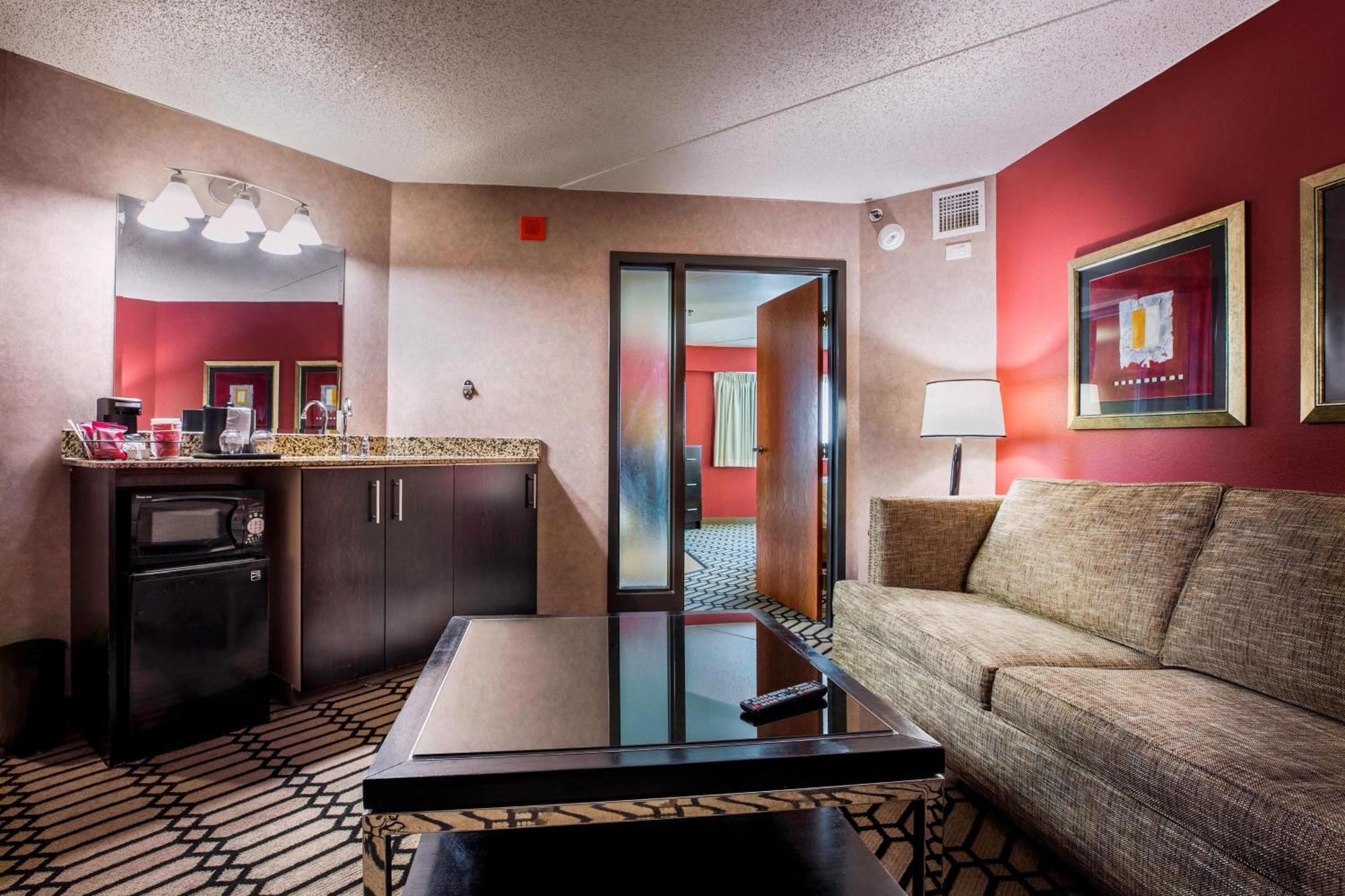 Delta Hotels By Marriott Fargo Esterno foto