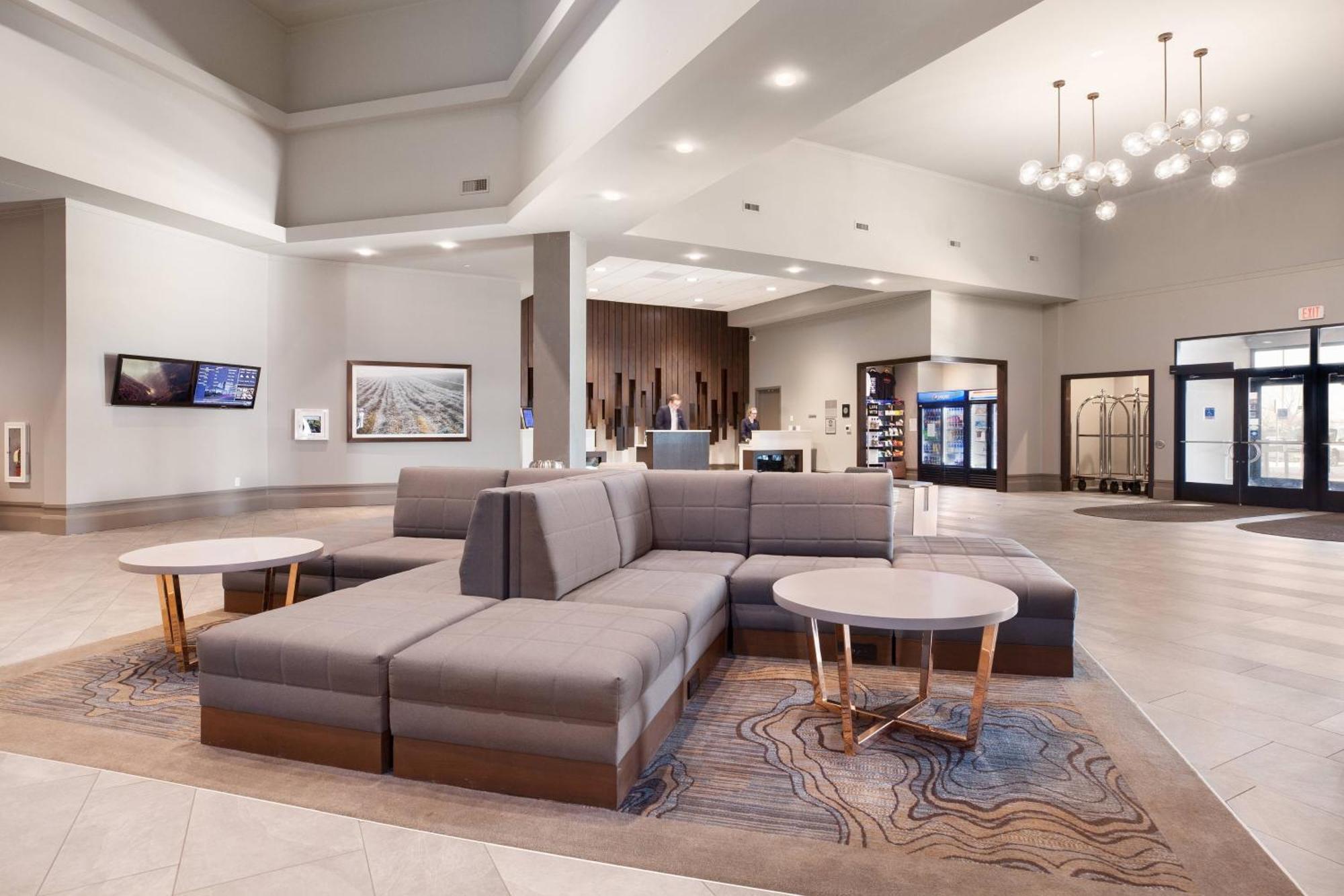 Delta Hotels By Marriott Fargo Esterno foto