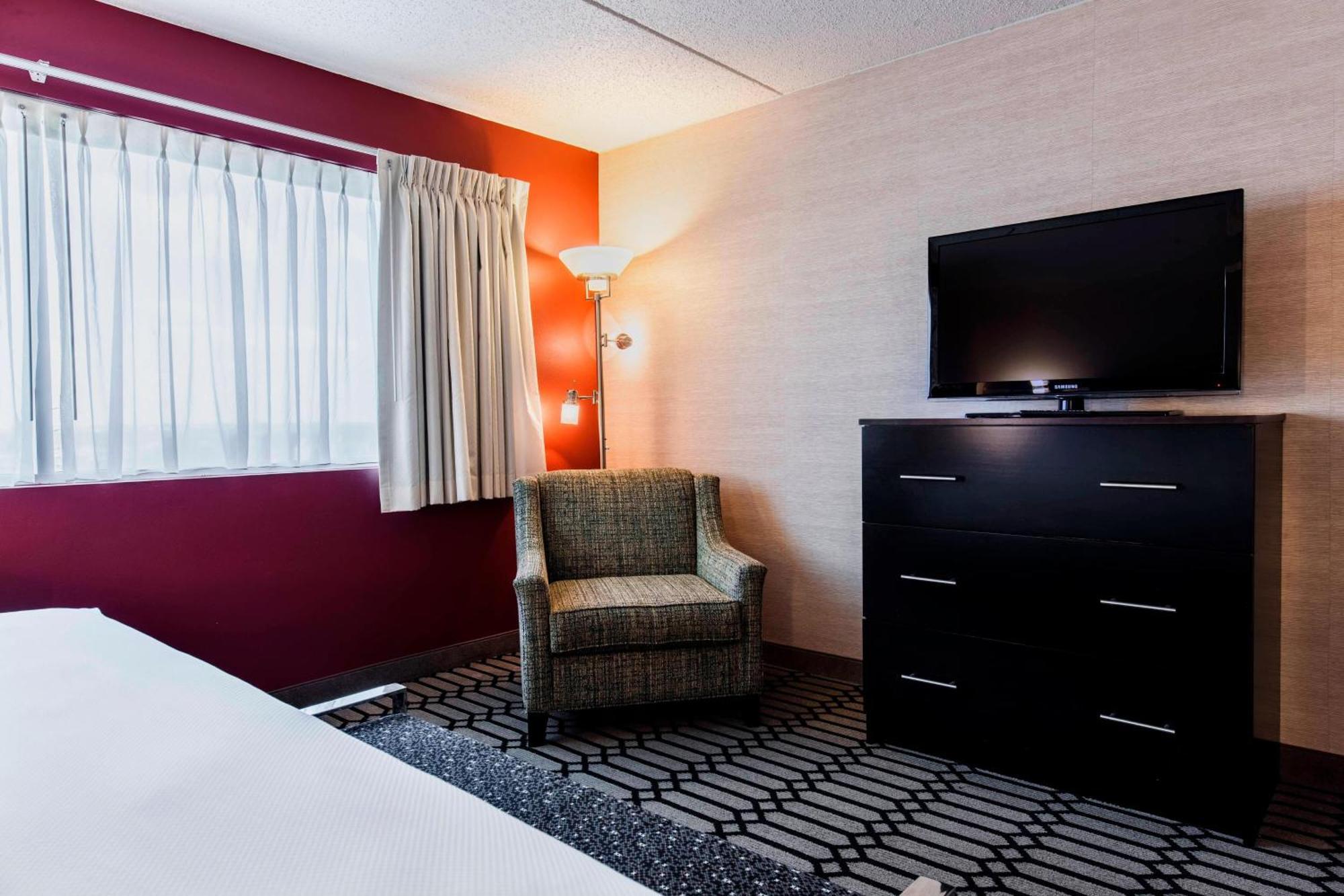 Delta Hotels By Marriott Fargo Esterno foto