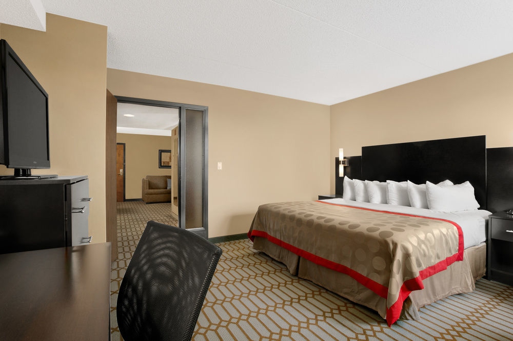 Delta Hotels By Marriott Fargo Esterno foto